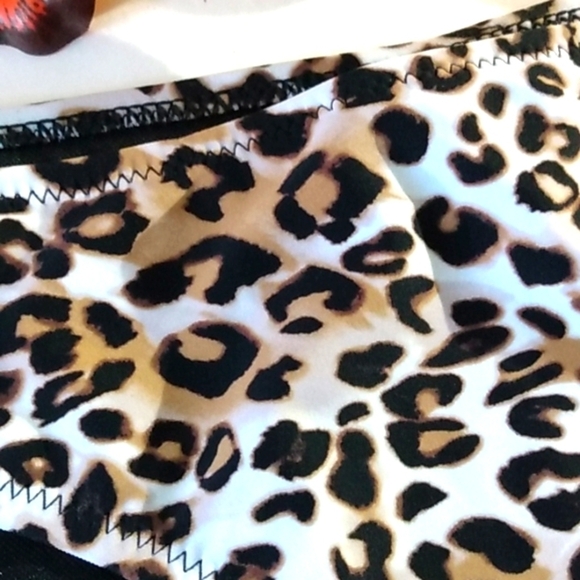 SHEKINI WHITE CHEETAH HI-CUT STRING TIE BIKINI BOTTOMS SIZE EXTRA SMALL NWOT - Picture 3 of 8